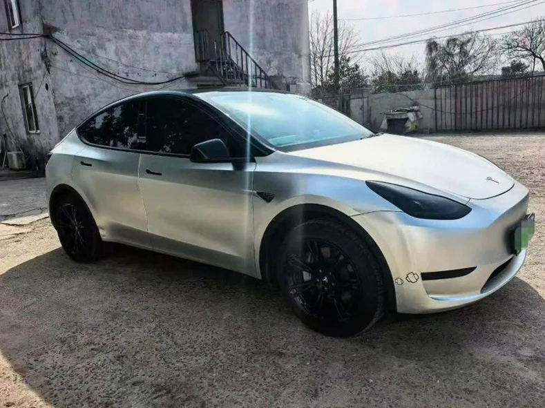 特斯拉MODEL 正面外观二