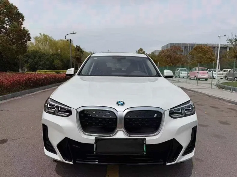 25年宝马IX3纯电续航540公里