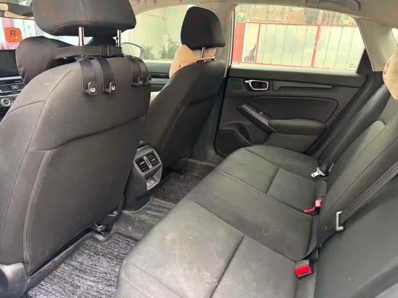 本田型格 内饰前排