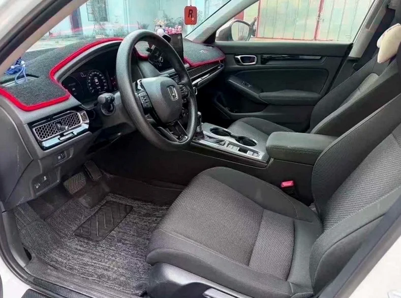 本田型格 后面外观一