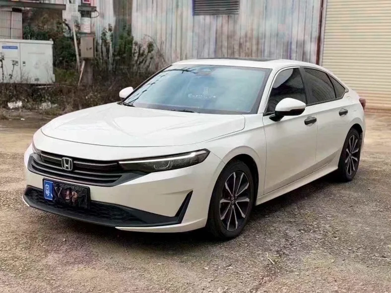 本田型格 正面外观二