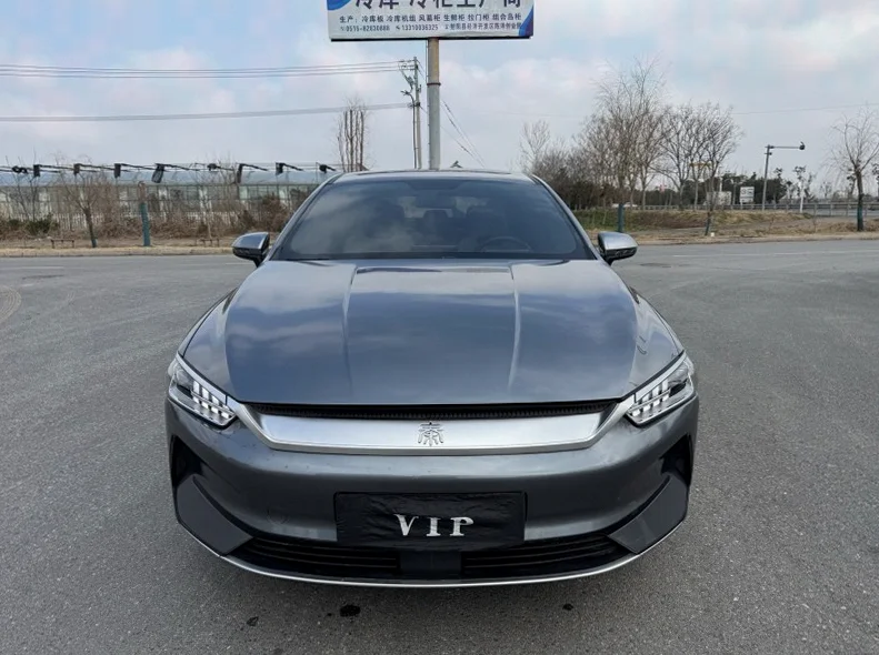 25年比亚迪秦Plus