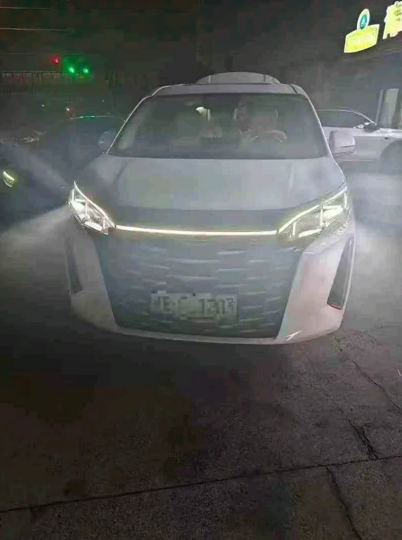 25年比亚迪夏七座顶配