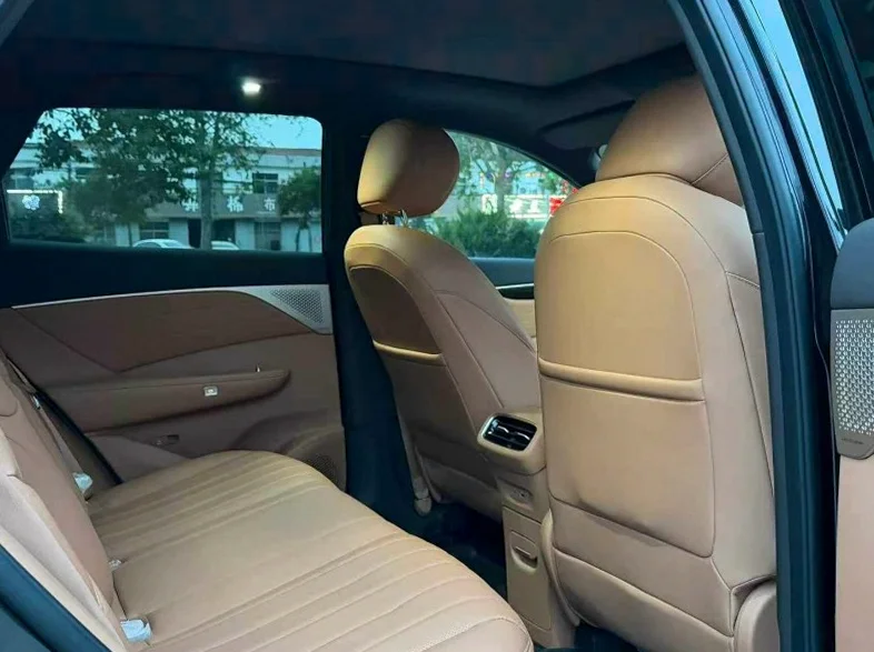 风神东风 后面外观三