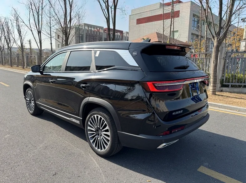 奇瑞捷途 后面外观一