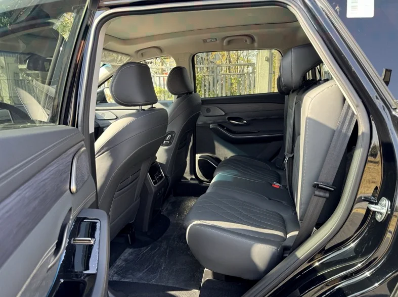 奇瑞捷途 后面外观三