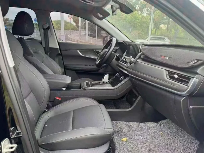 奇瑞瑞虎 后面外观一