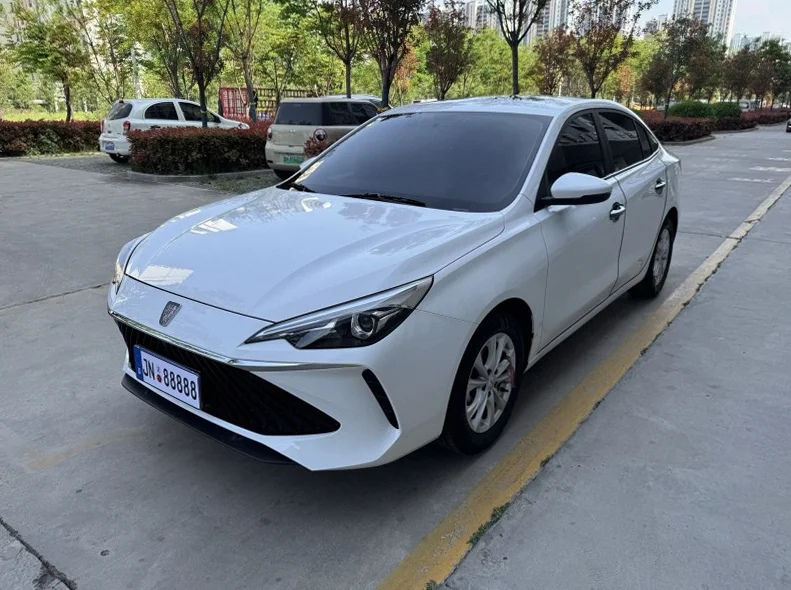 荣威i5 后面外观三