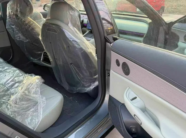 奇瑞星途 内饰前排