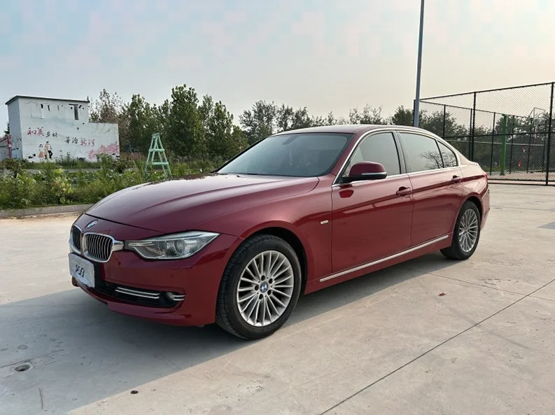 宝马3系 正面外观三