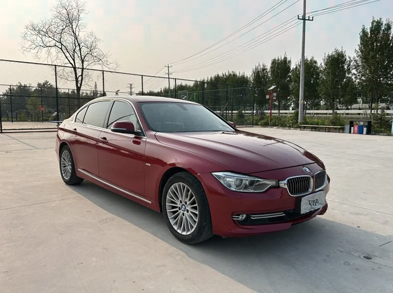 宝马3系 正面外观二