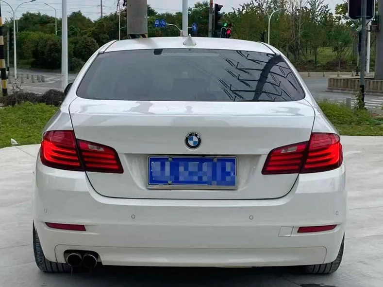 宝马5系 内饰后排