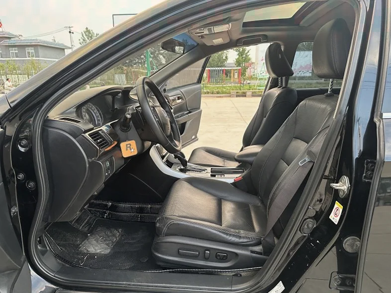 本田雅阁 正面外观三