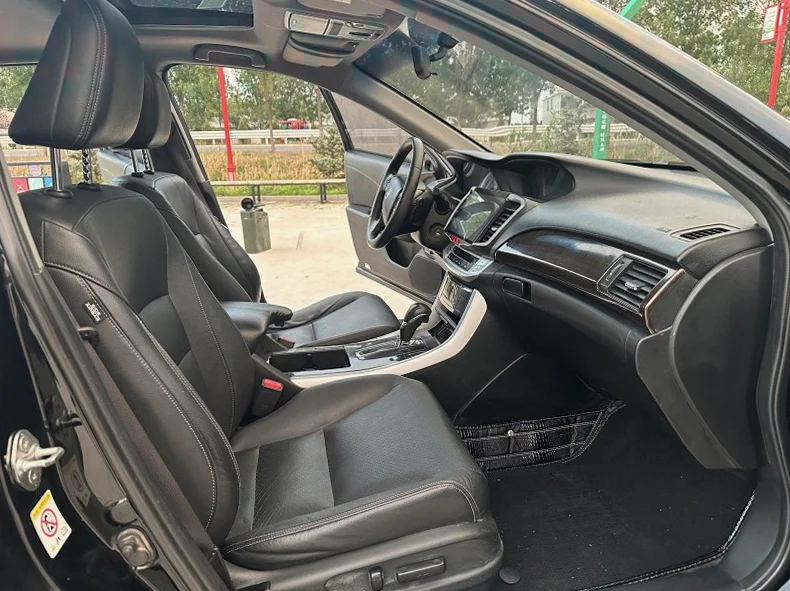 本田雅阁 后面外观二