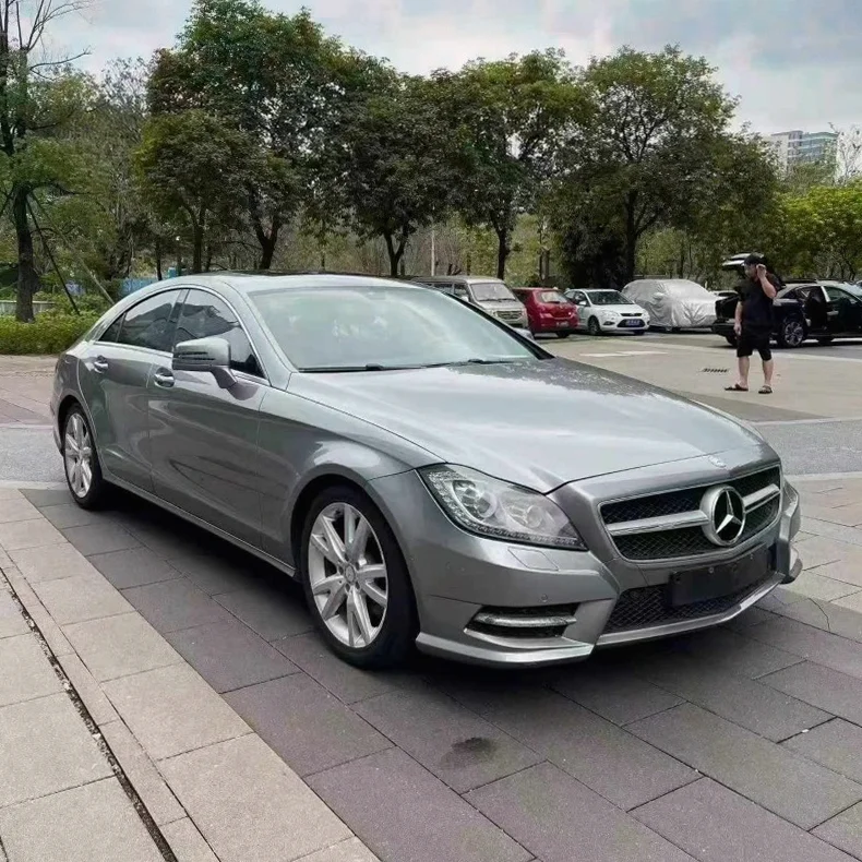 奔驰CLS 正面外观二