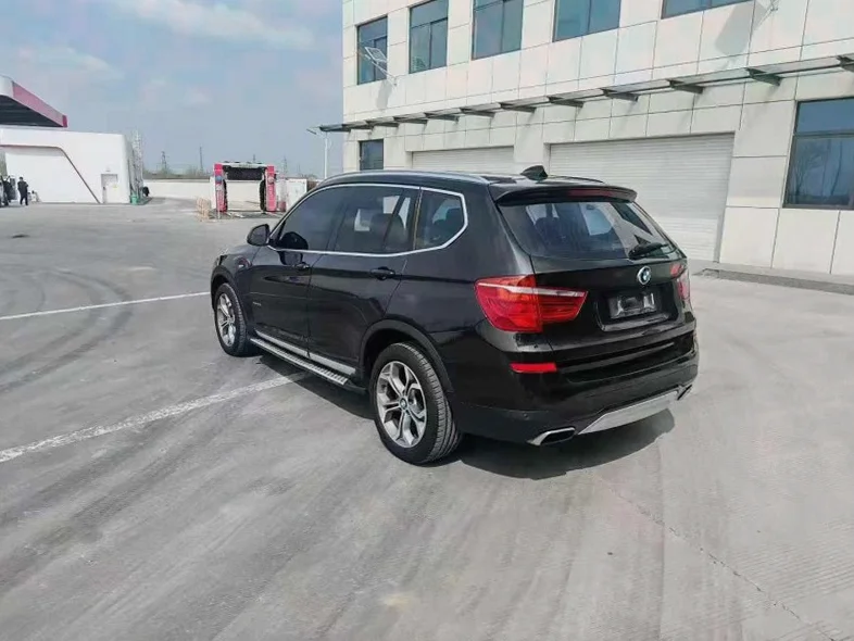 宝马X3 内饰前排