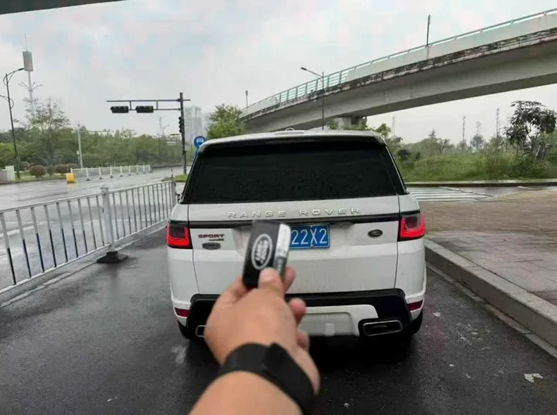 路虎揽胜运动 驾驶室