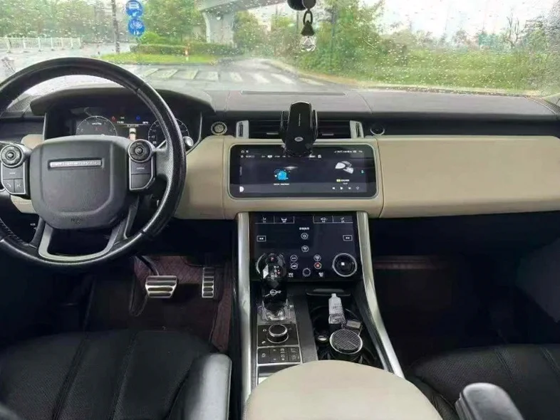 路虎揽胜运动 后面外观三