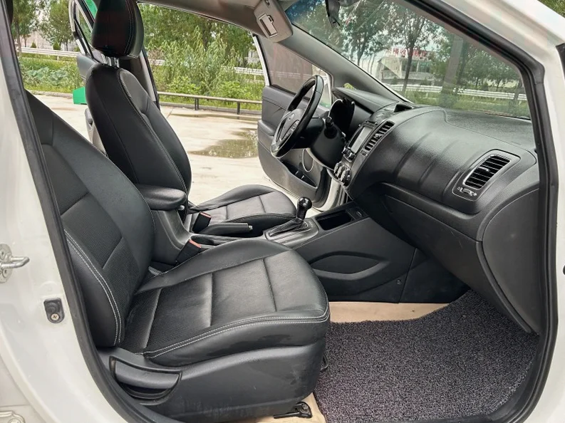 起亚K3 后面外观三