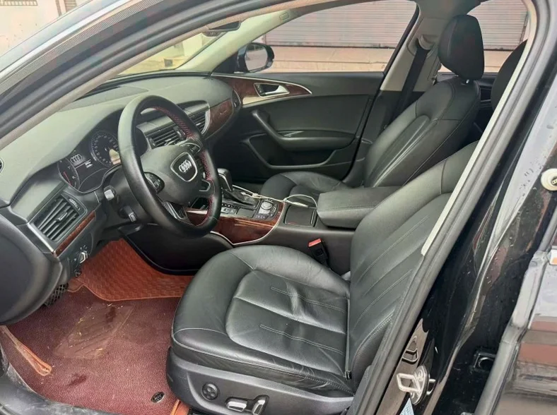 奥迪A6L 正面外观三