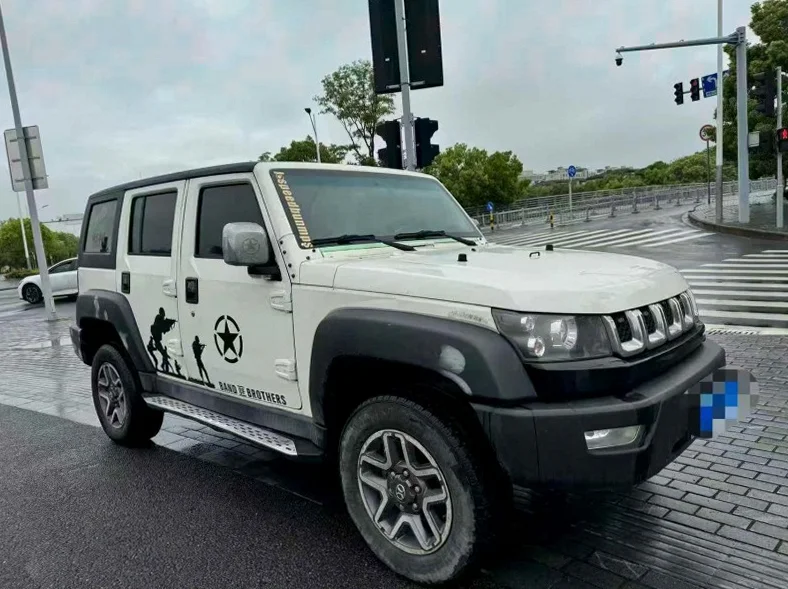 北京BJ40 后面外观一