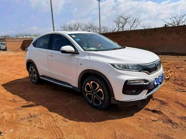 本田XRV 正面外观二