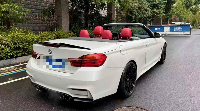 宝马4系 内饰后排