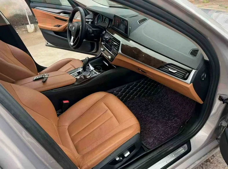 宝马5系 后面外观二