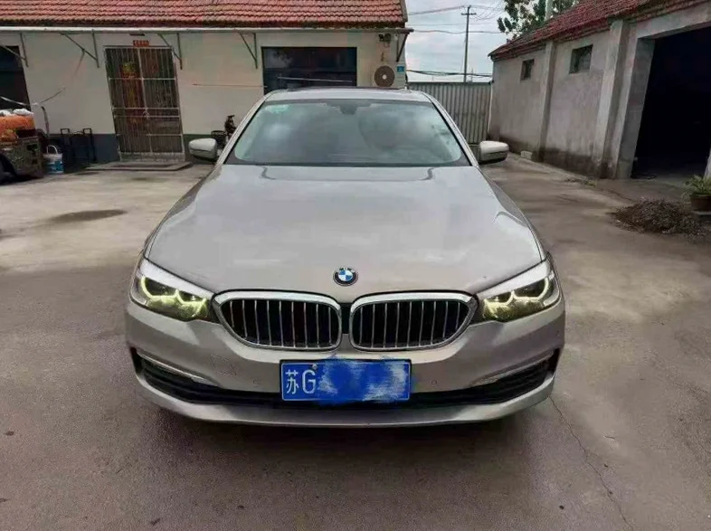 17年宝马5系 2.0T豪华版