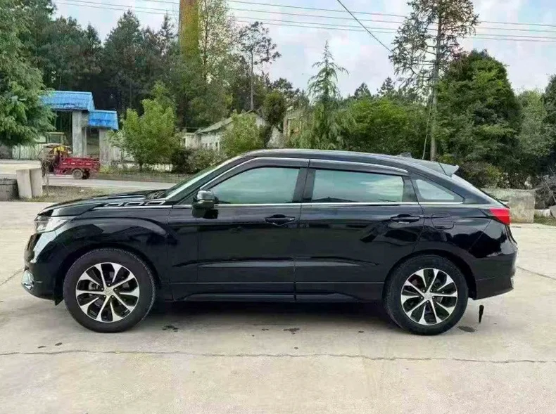 本田冠道 后面外观一