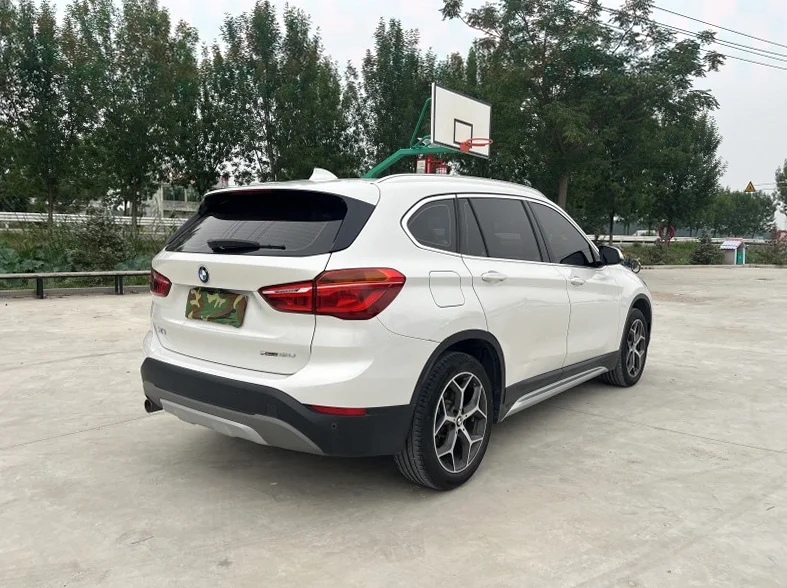 X1宝马 内饰后排