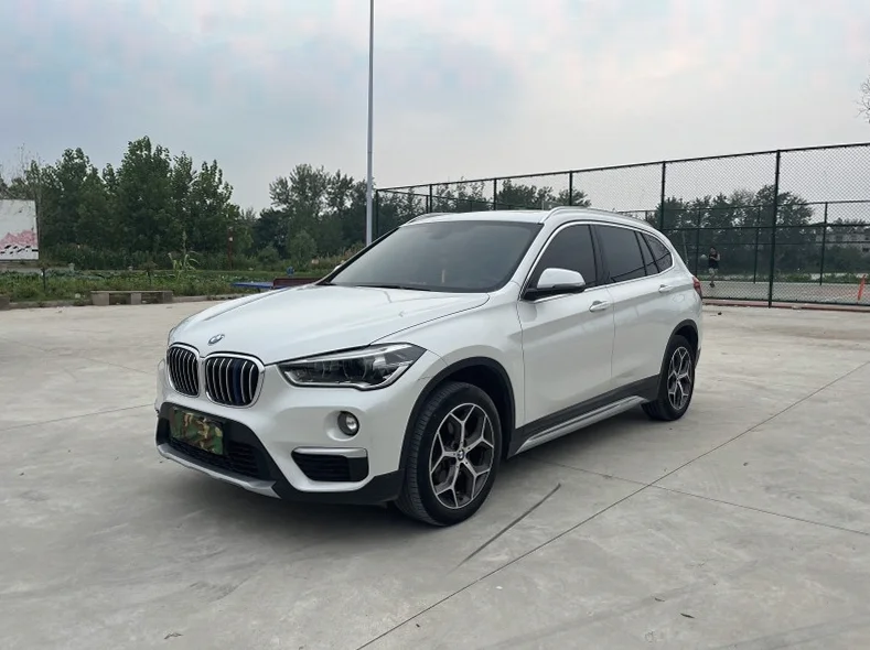 X1宝马 正面外观二