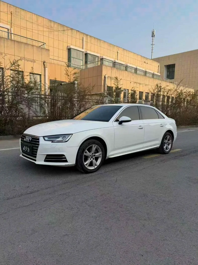 奥迪A4L 正面外观三