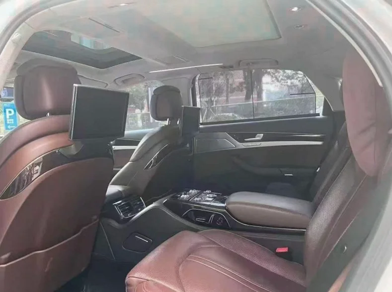 奥迪A8L 后面外观三