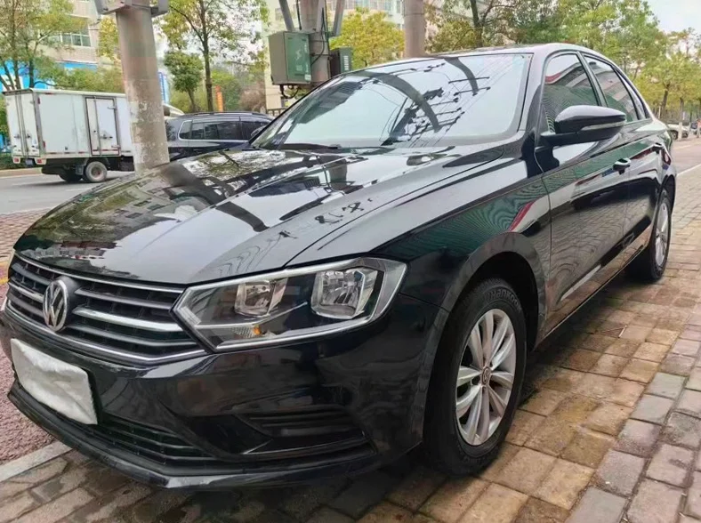 大众宝来 正面外观二