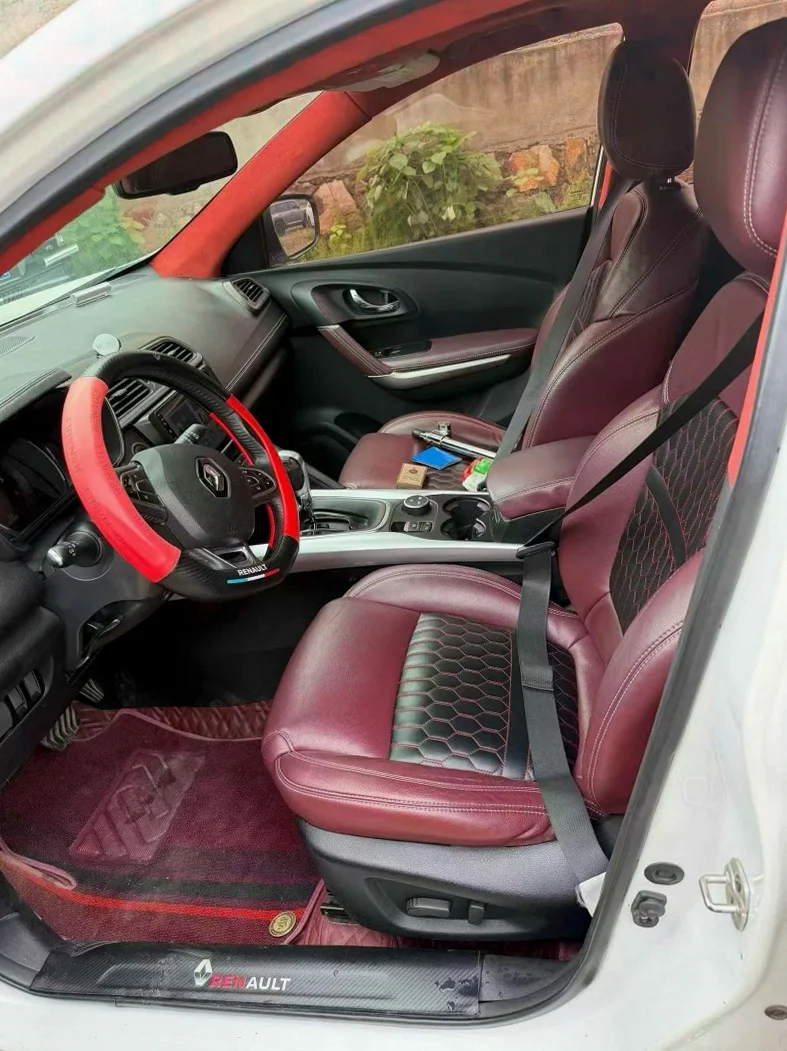 雷诺科雷嘉 后面外观一