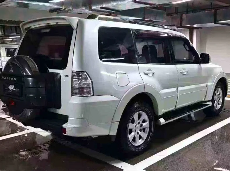 三菱帕杰罗 后面外观二