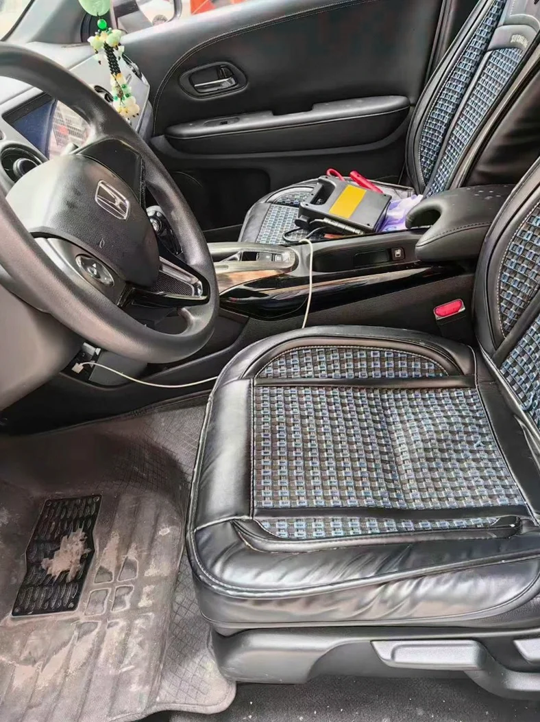 本田XRV 后面外观二