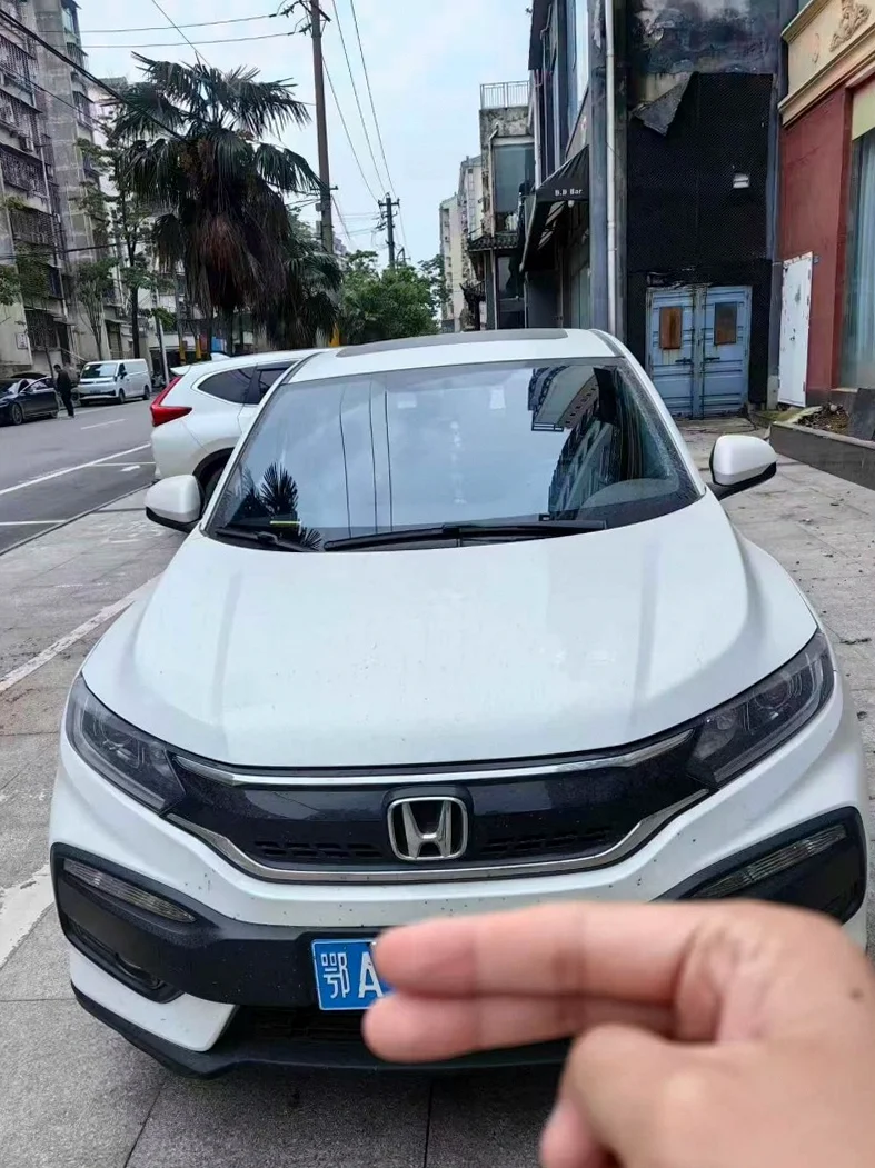 18年本田XRV 1.8L全景天窗