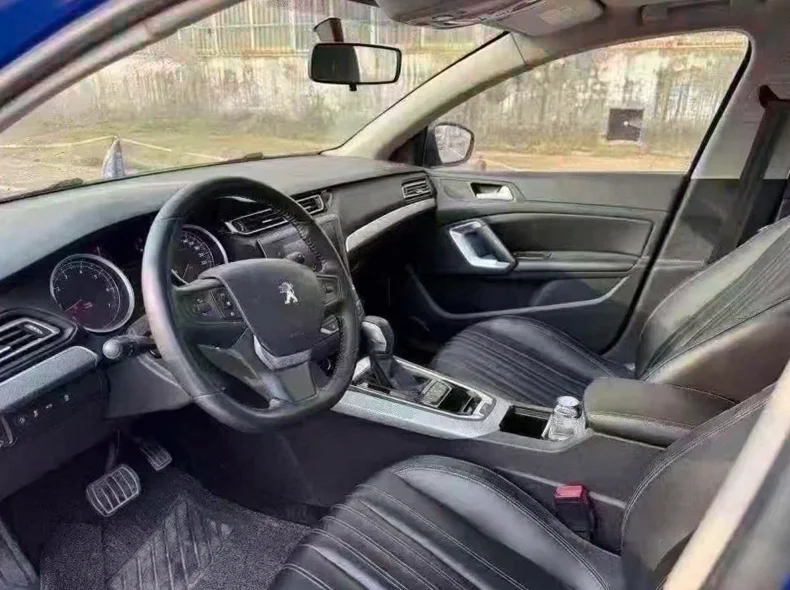 东风标致 后面外观三