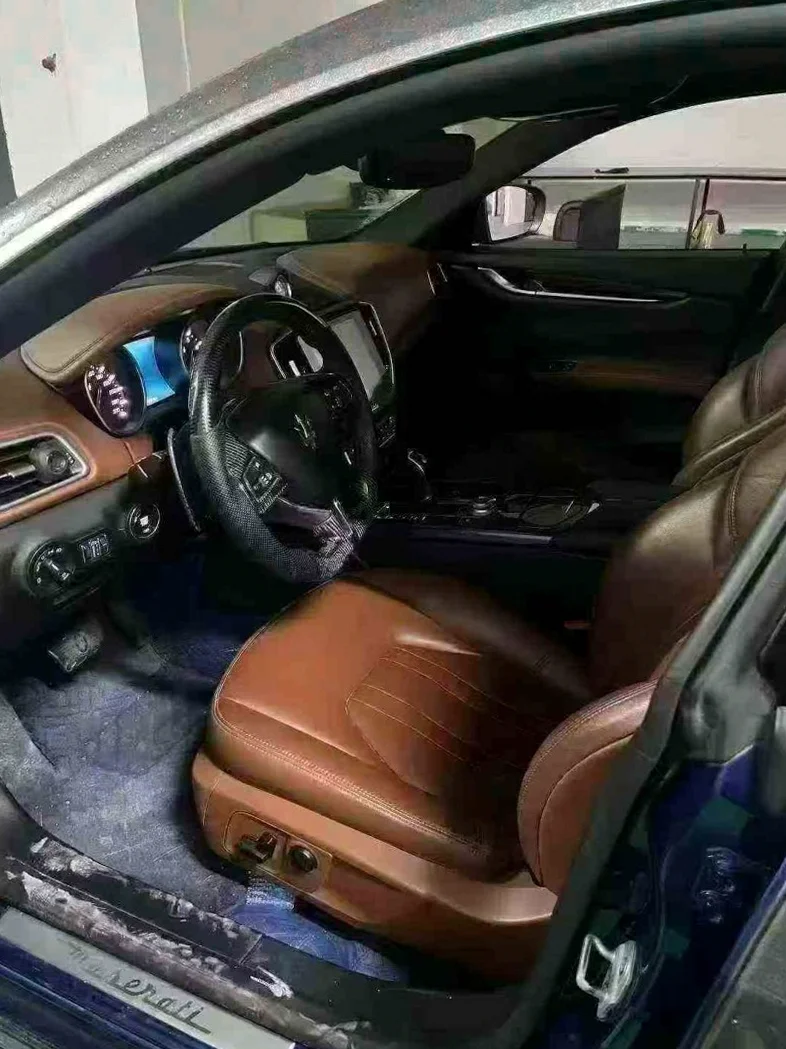 玛莎拉蒂Ghibli 后面外观一