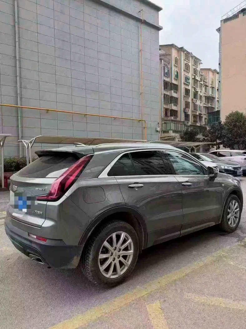 凯迪拉克XT4 内饰后排