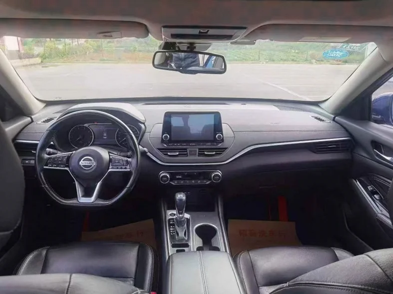 日产天籁 后面外观二