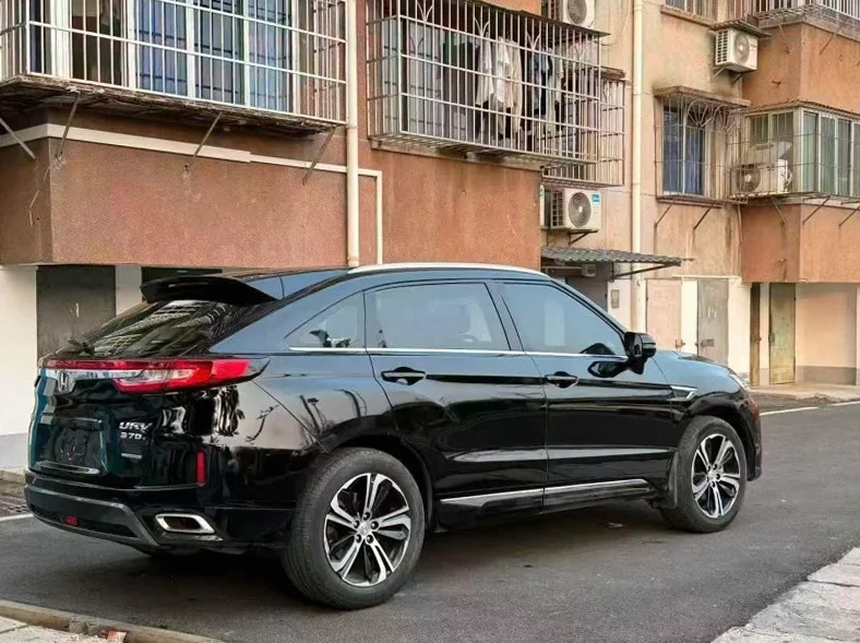 本田URV 后面外观一