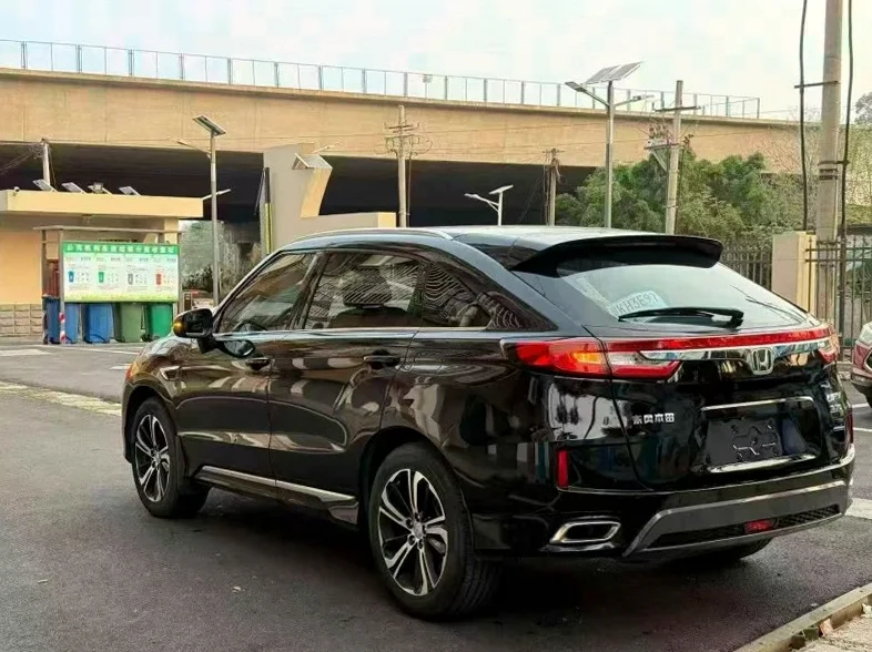 本田URV 后面外观三