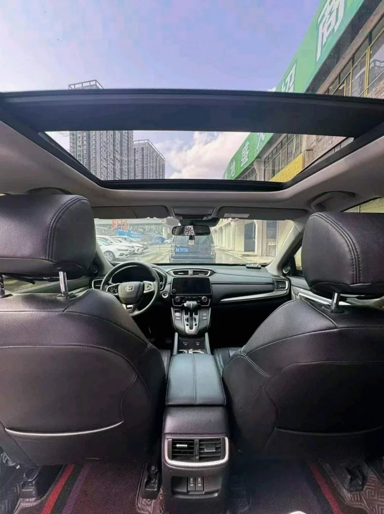 本田皓影 后面外观一