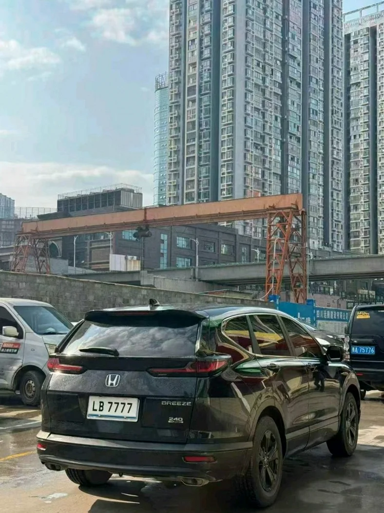 本田皓影 驾驶室