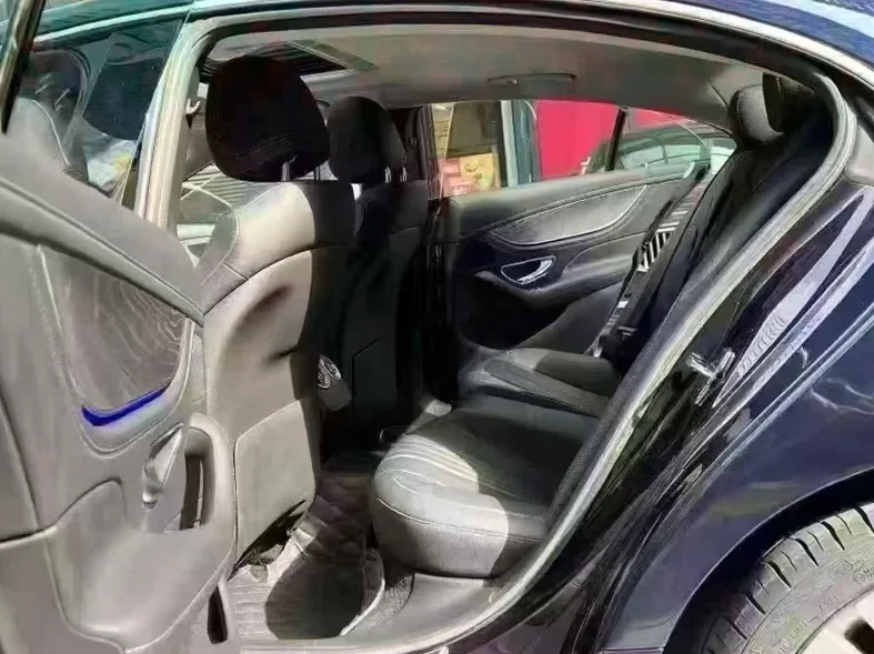 奔驰CLS 后面外观一