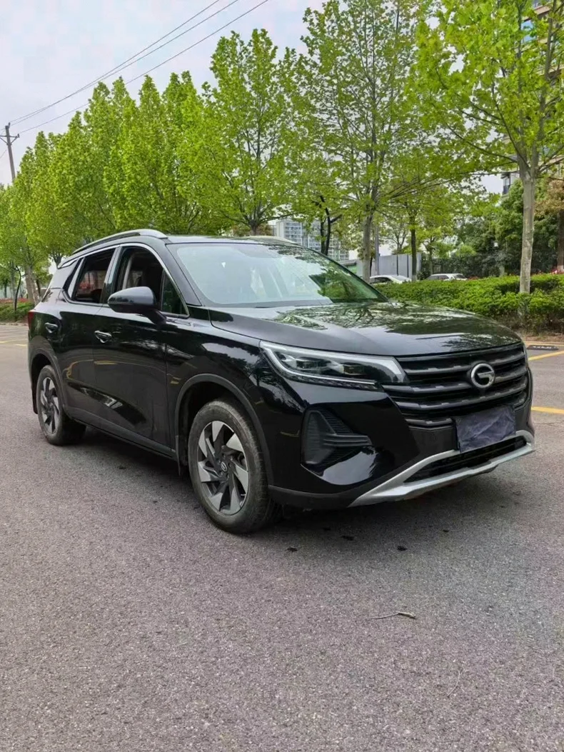 传祺GS4 正面外观三