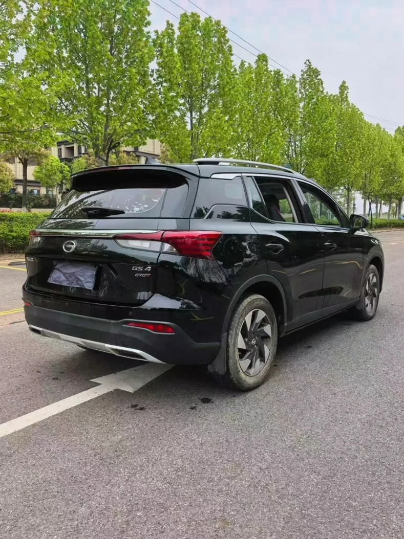 传祺GS4 内饰后排